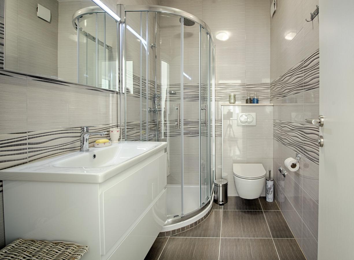 Cezar Luxury Apartment โอมิช ภายนอก รูปภาพ